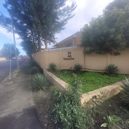 Zenith House Boston Self Catering Accomodation Ciudad del Cabo Exterior foto
